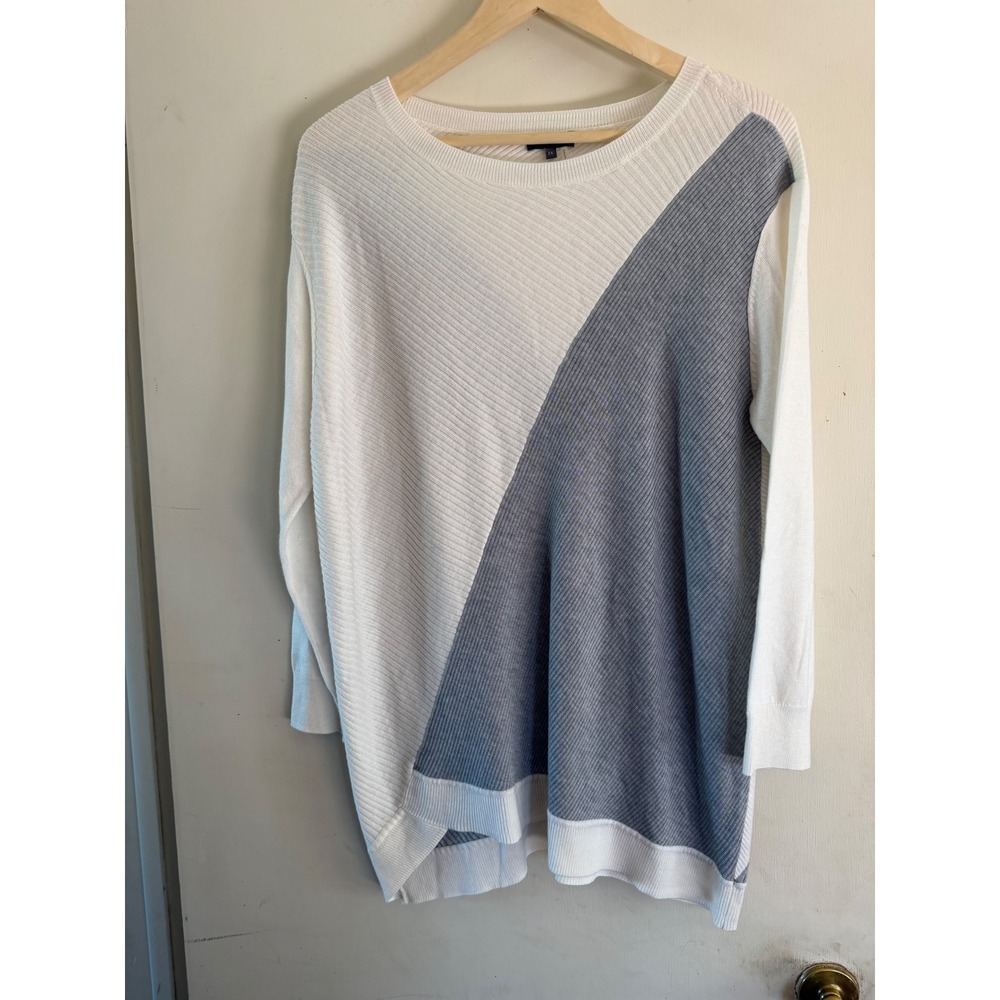 Vince Camuto 1X Asymmetrical Diagonal Stripe Knit‎ Sweater Tunic Top White Grey